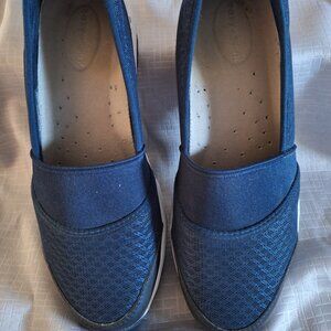 Easy Spirit Twist Slip-On Sneakers 8.5M